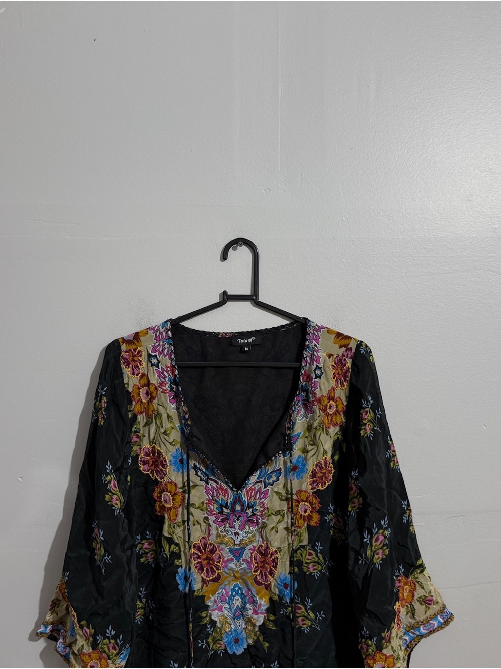 Tolani Top Womens Medium Floral Boho Black Tassel V Neck Blouse Embroidered - Picture 5 of 10